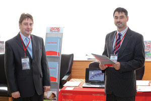 Компания Powercom показала на своем стенде оборудование для корпоративных заказчиков – трехфазные ИБП VGD31, VGD33, ONL33