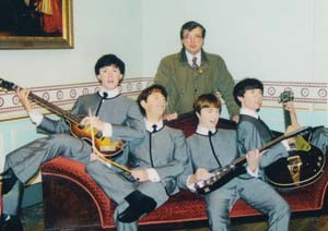 С-Битлз-Музей-Мадам-Тиссо-Лондон-2005 