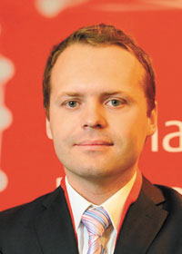 Анатолий ТРЕТЬЯКОВ менеджер по маркетингу ИТ-услуг Fujitsu