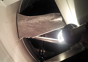 Вот что бывает, когда через вентилятор пролетают остатки разрушенного клапана