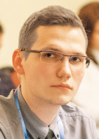 Денис КОМКОВ