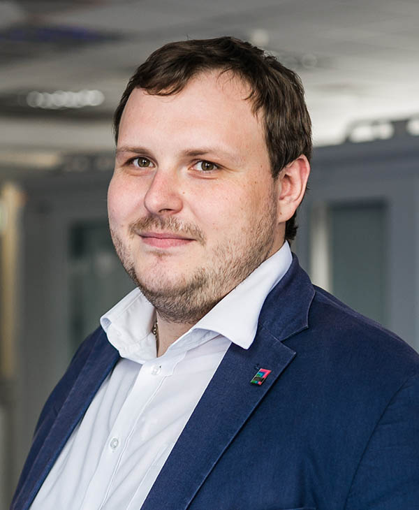 Александр Нилов