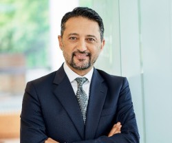 Амир  СОХРАБИ, фото