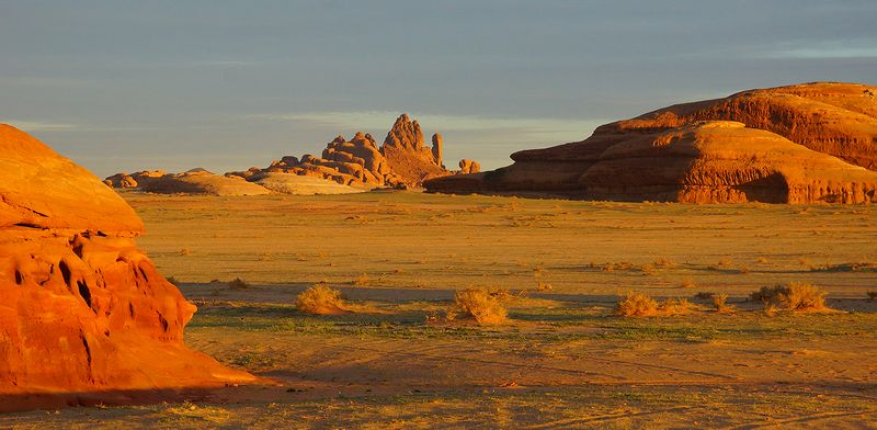 Рассвет над Аравийской пустыней