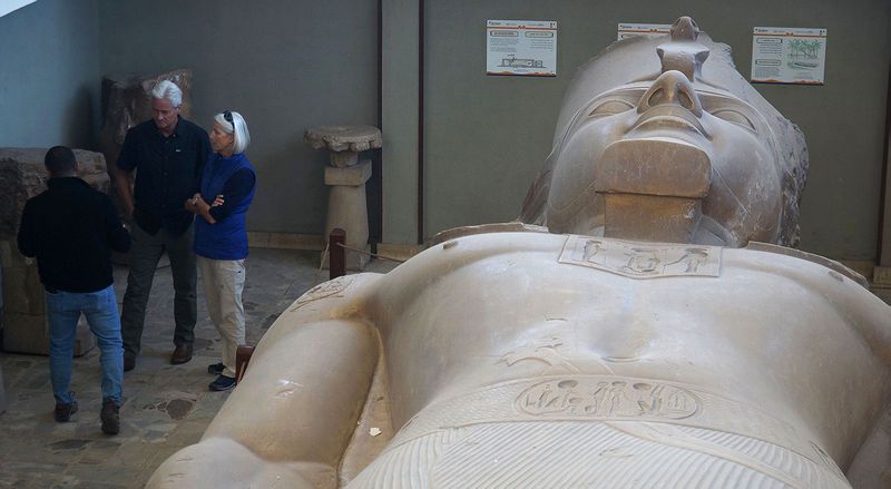 Статуя Рамзеса II в Мемфисе