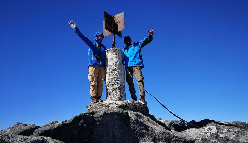 На вершине пика Сапитва
