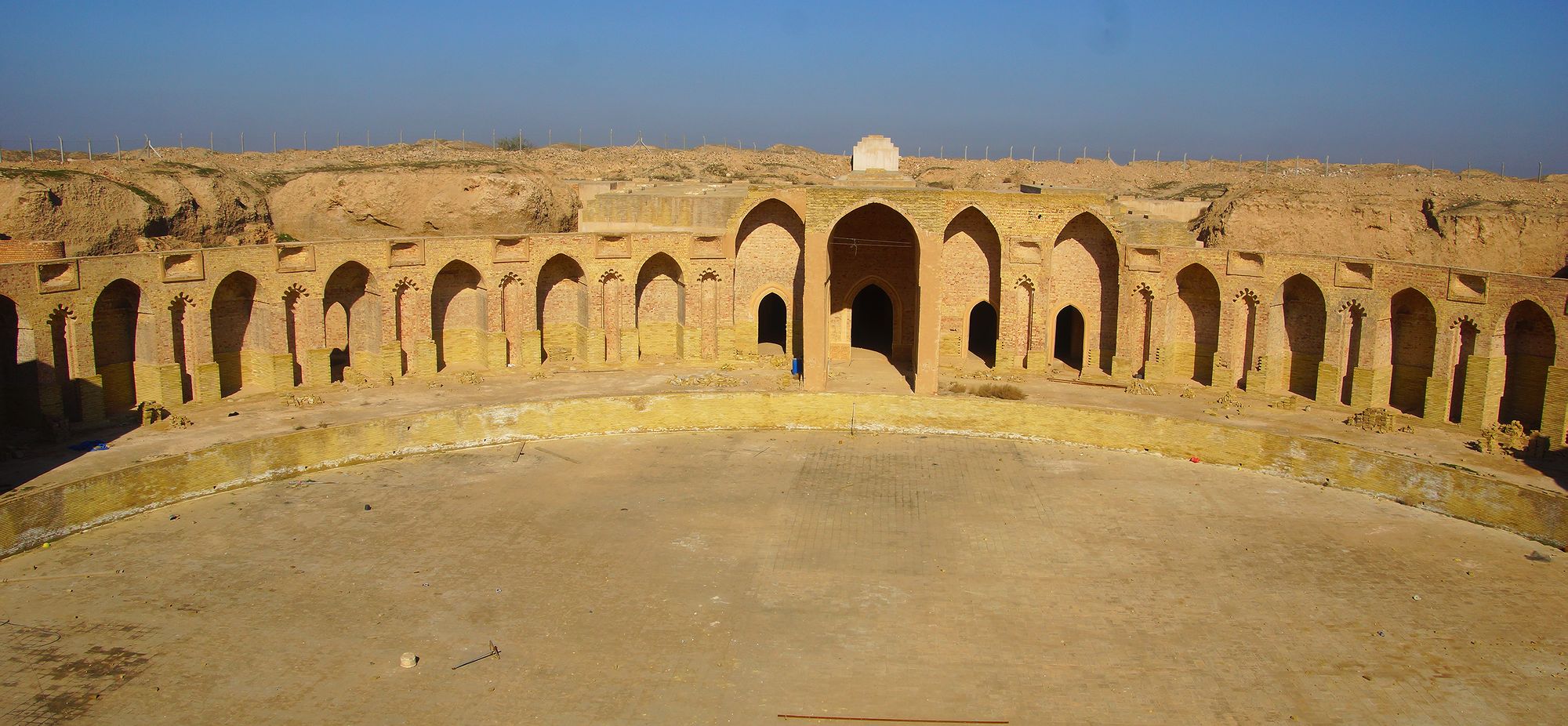 Древний бассейн