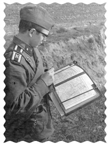 В 16 лет надел военную форму 