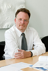 Хью РОБЕРТС, фото