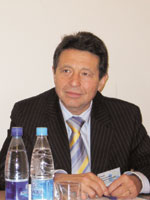 Ю. Домбровский: «Правильная бизнес-модель – совместное использование сетей»