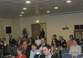 Настрой зала: без комментариев