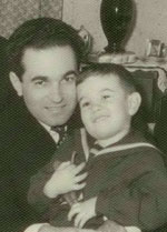 Папа в тайне надеялся, что я тоже стану медиком 