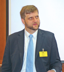 Ян АЙВОРИ, фото